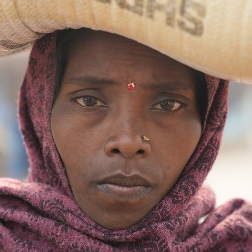 Rajkumari Devi is a Construction labourer from Naya Tola Madhopur, Bakhtiarpur, Patna, Bihar