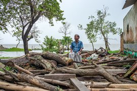 'ঘোড়ামারা ছেড়ে যেতে হবে বটে, কিন্তু যাবোটা কেন?'