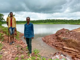 आपन दम पर बांध बनावे, भाग बदले वाला गांव