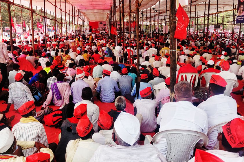 Farmers of Maharashtra sat in protest against the three new farm laws in Mumbai. The Adivasi farmers spoke up about their struggles at home