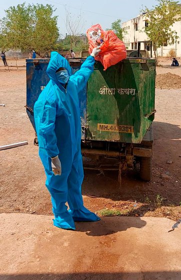 Temporary workers hired at government hospitals during the pandemic became unemployed overnight when their contracts ended