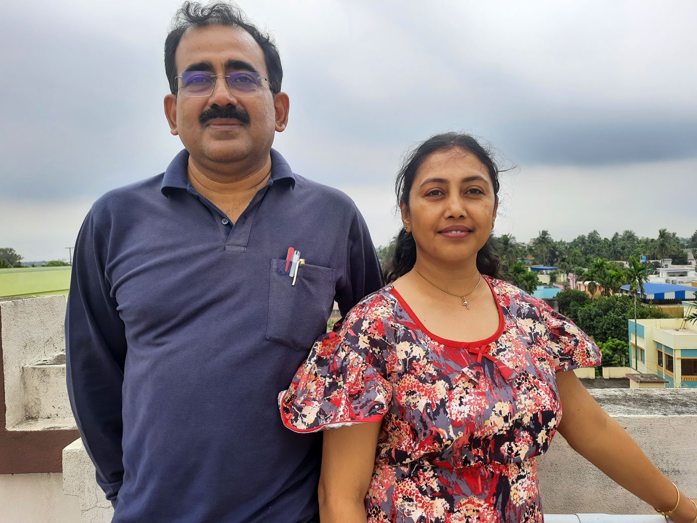 Jyotirindra Narayan Lahiri with his wife Srijani Sadhukhan. She along with their two children, Ritaja and Archisman help in running the magazine