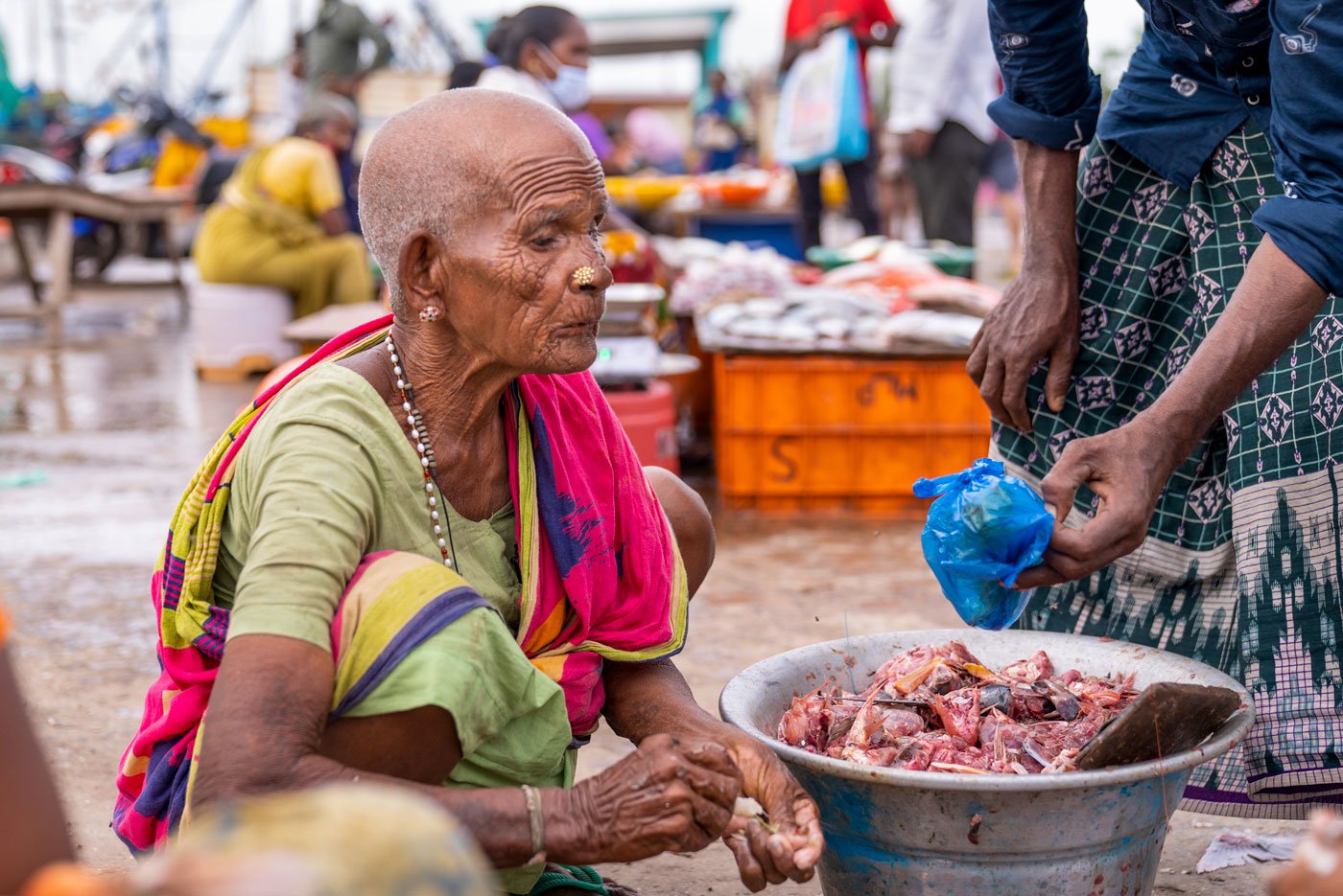 When she was 16, Puli got married to a fisherman in Nagapattinam district. They had four children, but Kuppusamy, her husband, was violent. So her father, a panchayat leader in Sothikuppam, asked her to return home with the kids. She lost her mother, who too worked as an auctioneer, three years later. “Then my relatives asked me to start auctioning,” says Puli. “I needed the money for my children.”