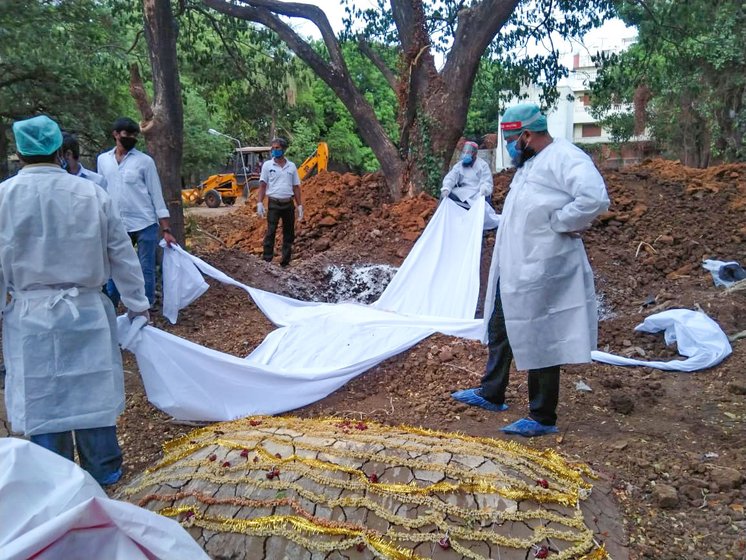 The TMMK volunteers attend to Hindu, Muslim, and Christian funerals alike, conducting each according to the religious traditions of the family

