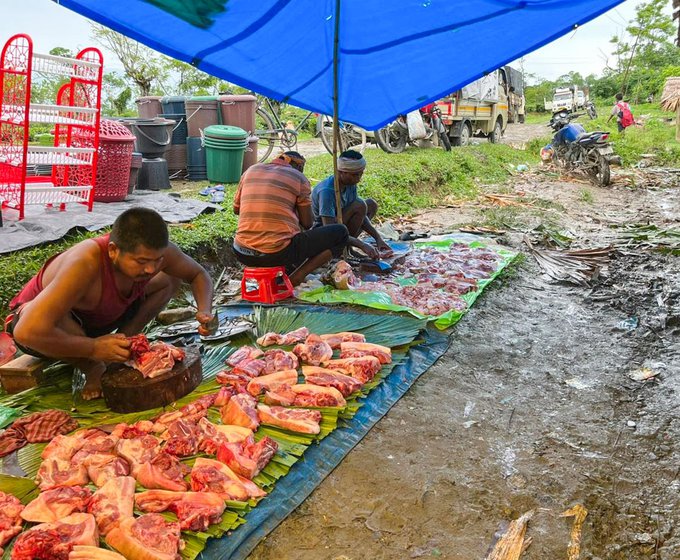 Pork and dried seafood including fish, prawns and crab is popular fare here