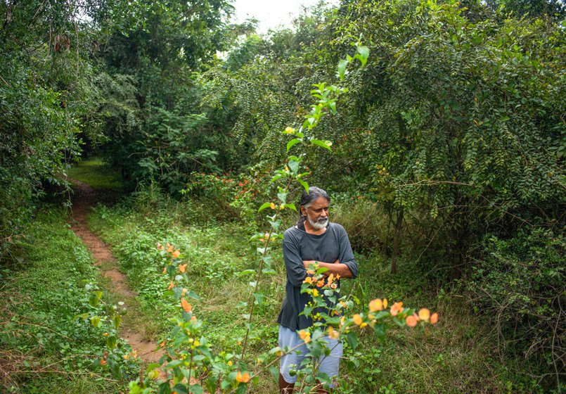 Gopi Sankarasubramani at Navadarshanam's community farm in Ganganahalli hamlet of Gumlapuram village.