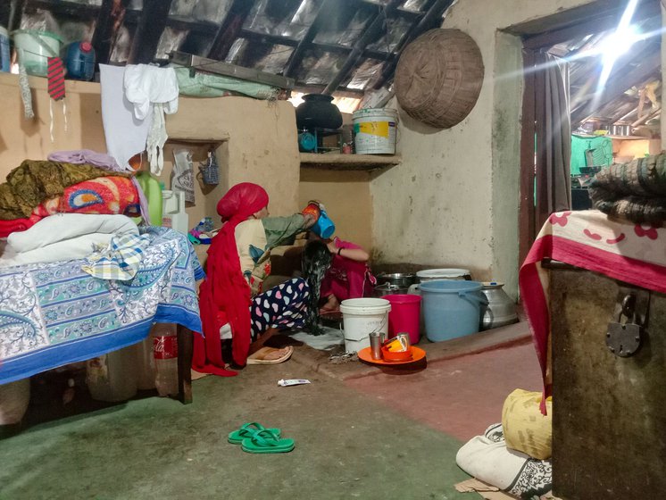 Renu’s elder daughter Riddhima, 10, is in class 6. Her younger daughter Smaira is three and stays at home with her mother. With the income from her beauty parlour business, Renu pays Riddhima’s school fees