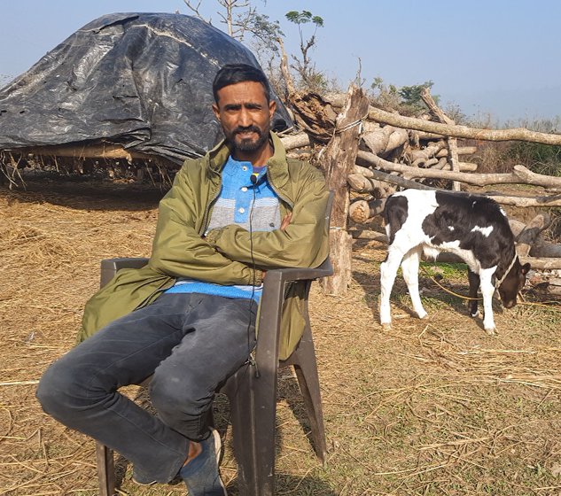 Mohamad Shamshad (left), along with Mohamad Mir Hamza, are the mainstays of the basti school’s local posse of teachers.