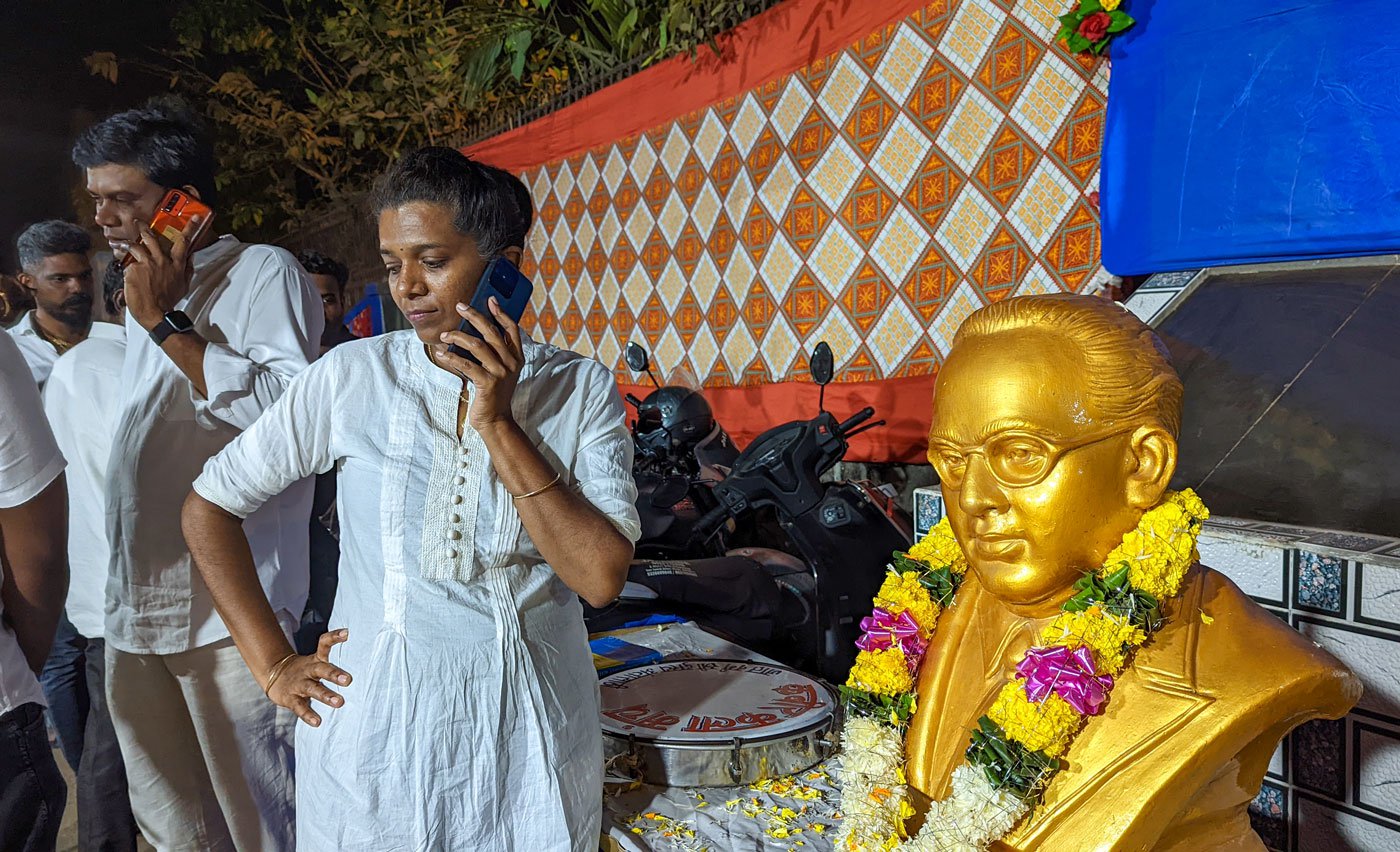 Vennila (white kurta), her husband Suresh (in white shirt behind her), and Suresh’s younger brother Raja Kutty along with many others are responsible for organising the rally