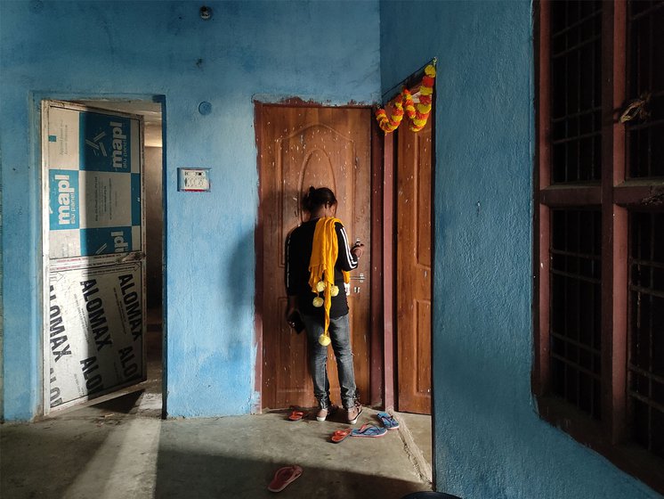 Left: Priya who performs a duet dance with her husband in orchestra events travels from Kolkata for a show.