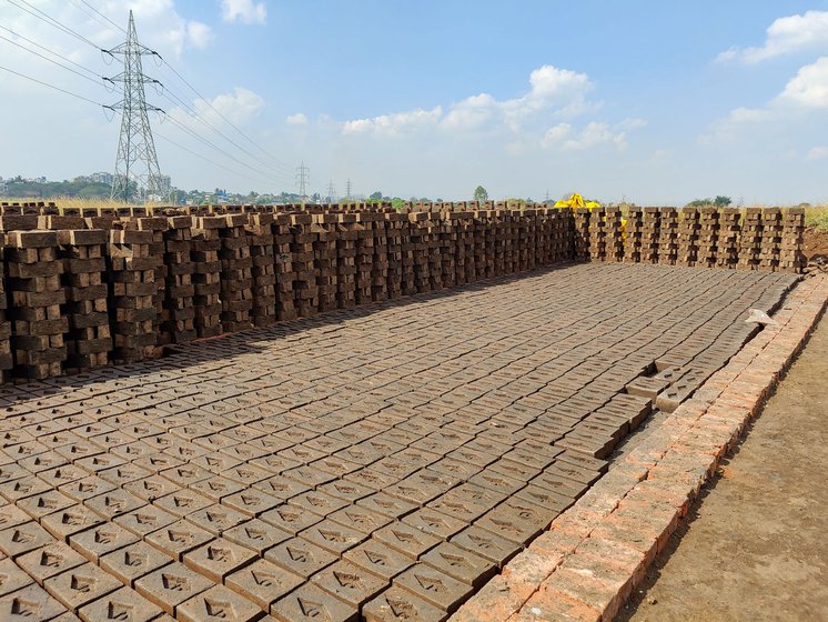 Left: Jadhavwadi Jakatnaka, a brick kiln site in Kolhapur.