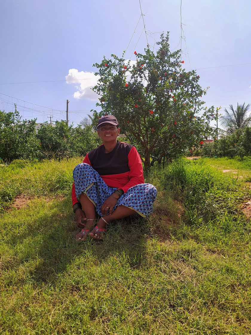 Shivamma (left) and Narasamma (right) work as farm labourers