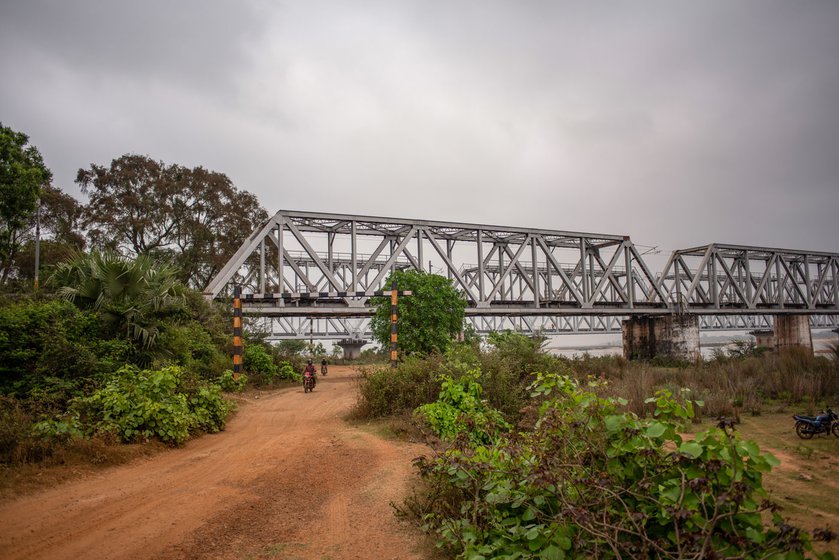 From their village in Puranamantira, this alternate motorable road (right) increases the distance to Chakua to 4.5 km