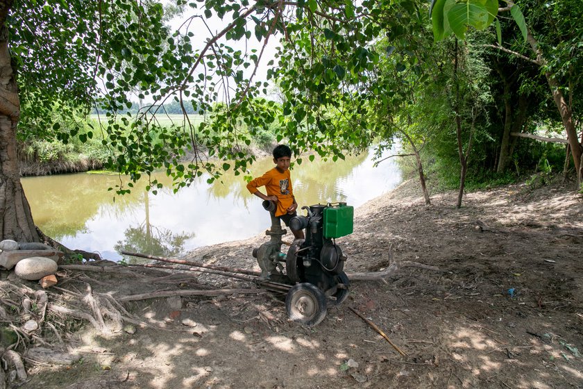 Right: Boring for farm irrigation right on the banks of the river