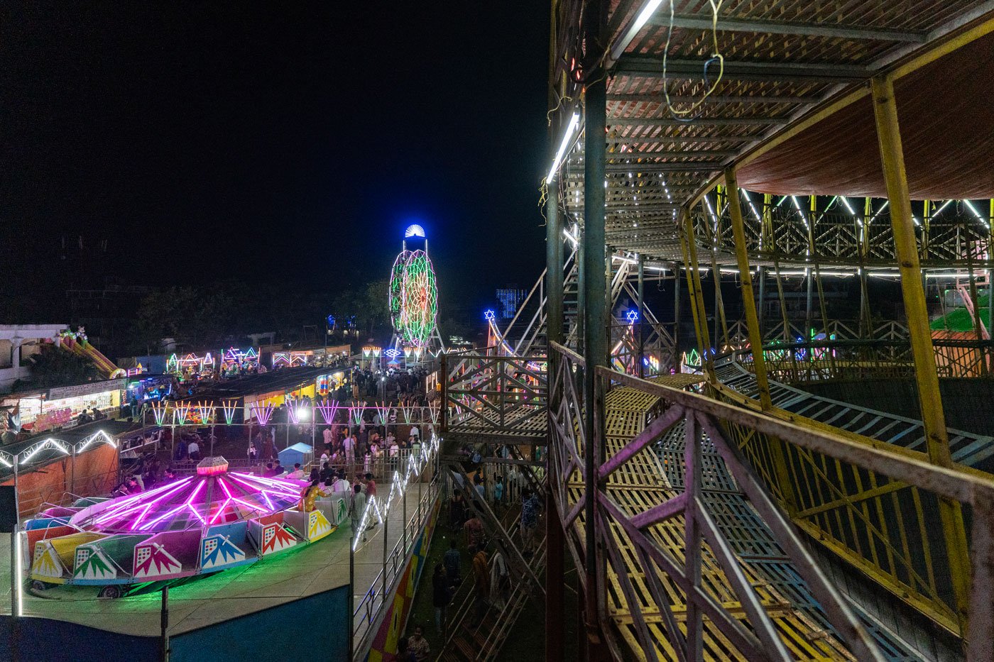 The fair-ground, as seen from the maut-ka-kuan audience gallery