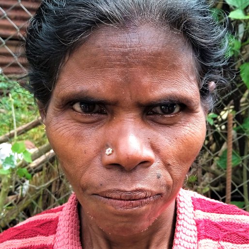 Yogeshwari Chandrakumar is a Homemaker from Selvapuram, Gudalur, Nilgiris, Tamil Nadu