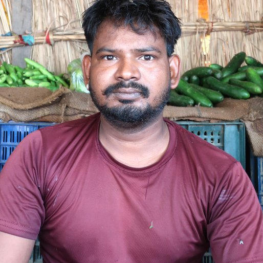 Satyaveer is a Vegetable vendor from Moradabad, Moradabad, Uttar Pradesh