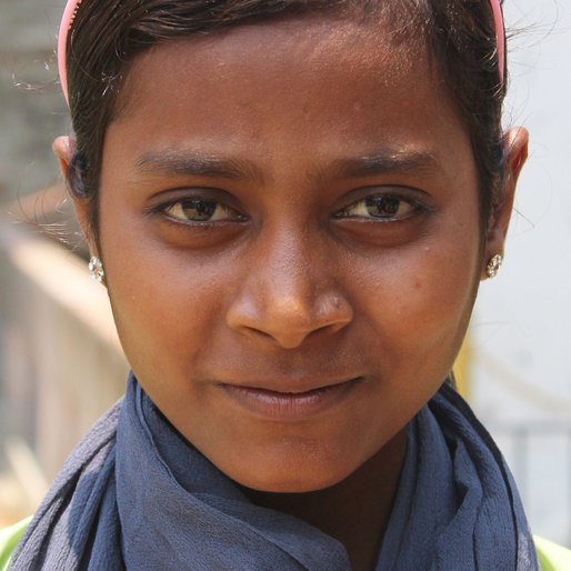 Seswul Khatun is a Class 7 student from Rahigram, Khargram, Murshidabad, West Bengal