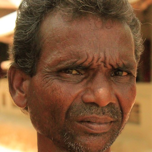 RAJESH DIGAR is a Labourer from Dahar, Narayangarh, Paschim Medinipur, West Bengal