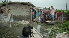 भारताच्या गावपाड्यातल्या नद्यांच्या वळणवाटा